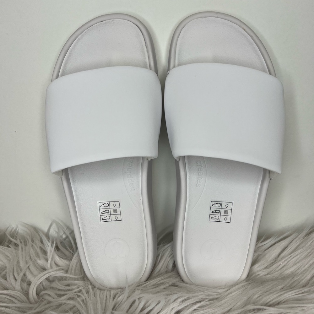 π Lululemon Restfeel Slide Sandal Slipper White NEW Size 7 - Picture 3 of 14